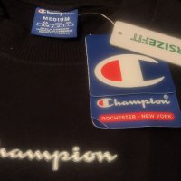 Нов суичър Champion Womens Script Logo Cropped Boxy Sweatshirt, снимка 7 - Суичъри - 43766228