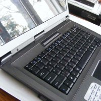 Работещ лаптоп ASUS X51R на части, снимка 1 - Части за лаптопи - 39765625