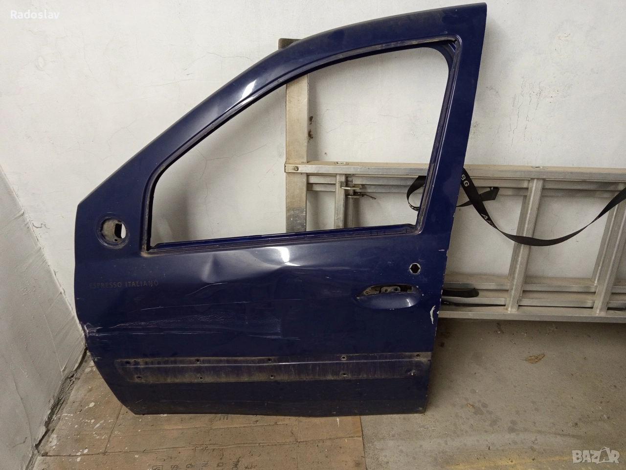 Dacia Logan Предна лява врата, снимка 1