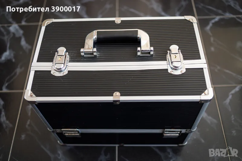 Продавам метален куфар малък и голям, снимка 1