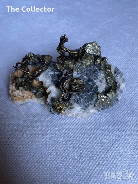 Метални фигурки на скала - минерали, снимка 1