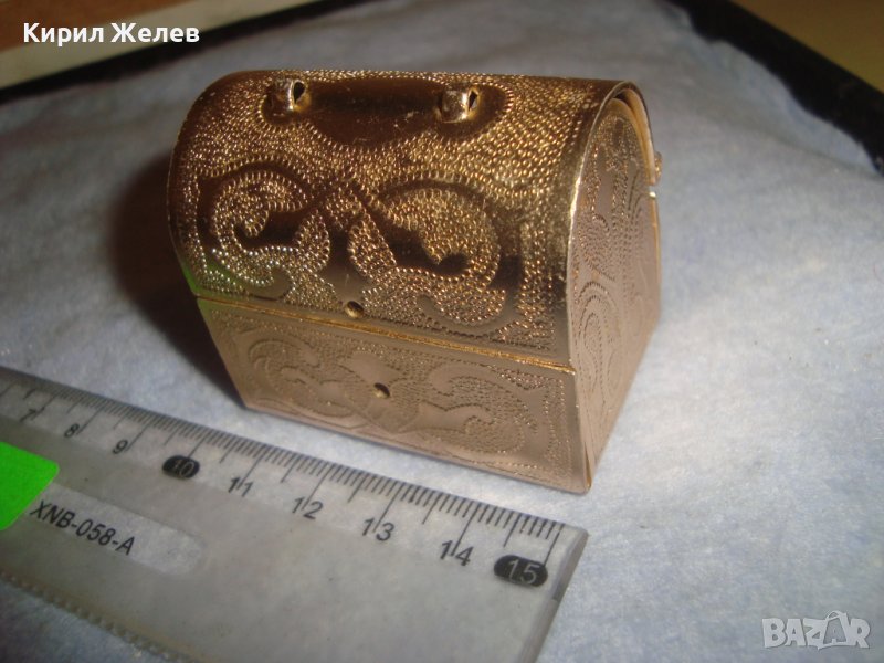 СТАРА РУСКА ПОЗЛАТЕНА ОРНАМЕНТИРАНА РЕТРО КУТИЙКА за БИЖУТА Тип РАКЛИЧКА 32229, снимка 1