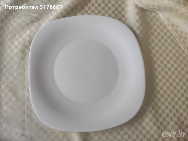 Квадратна чиния от аркопал, снимка 1