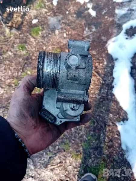 дроселова клапа vw tiguan 2.0tdi, снимка 1