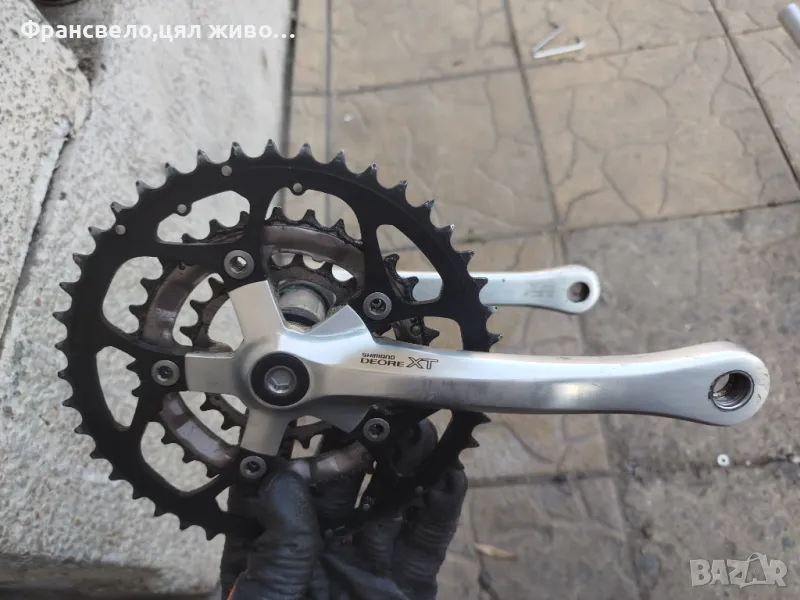 Курбел със средно движение за велосипед колело Shimano deore xt , снимка 1