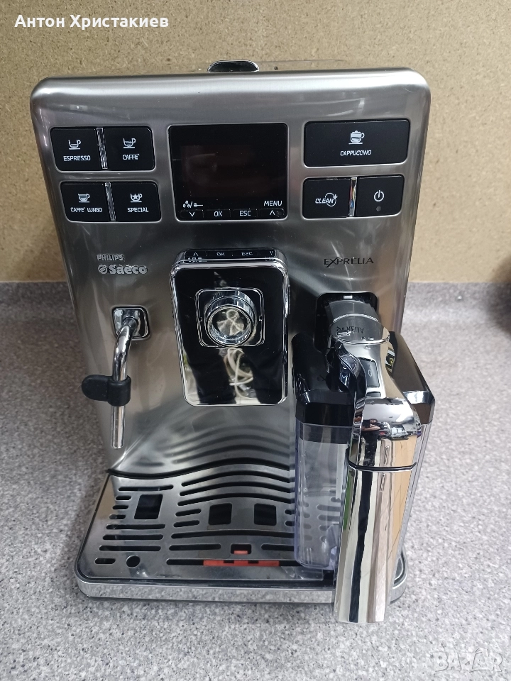 Продавам кафемашина Saeco Exprelia HD 8856, снимка 1