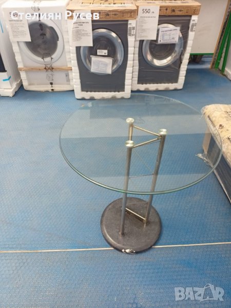 трапезна / градинска стъклена маса  НЕ СЕ изпраща по куриери -цена 40лв 70 см диаметър - метална рам, снимка 1