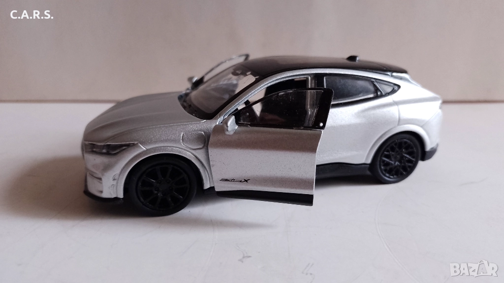Welly 2023 Ford Mustang Mach E-GT Silver - 1:34-39, снимка 1