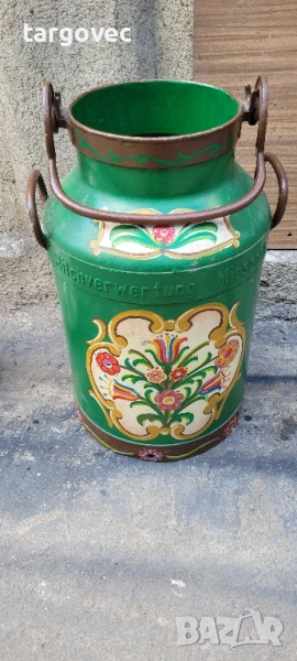 красив голям немски рисуван планински гюм за мляко, снимка 1