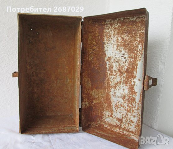  Кутии: Голяма стара метална кутия чанта сандък с дръжка, лале, лалета, снимка 6 - Други ценни предмети - 28951517