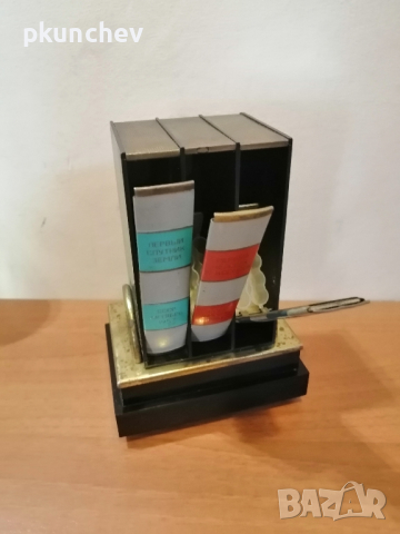 Ретро руска табакера, снимка 9 - Антикварни и старинни предмети - 44861595