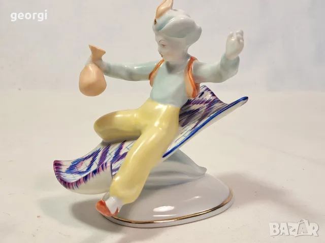 Hollohaza унгарска порцеланова фигура Аладин и летящото килимче, снимка 5 - Колекции - 49779752