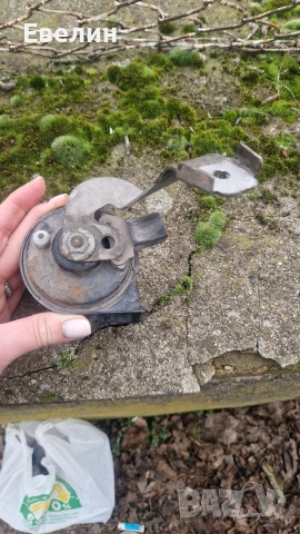 клаксон VW Touran 2006г, снимка 2 - Части - 53477860