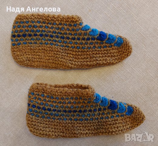 Ръчно плетени терлици - 10 лв/бр., снимка 2 - Дамски чорапи - 37012059