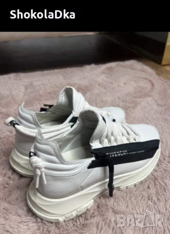 Givenchy оригинални сникърси, снимка 4 - Маратонки - 50687145