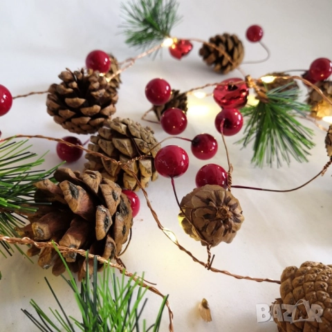 Светеща коледна украса с LED светлини, шишарки и борови клонки, снимка 6 - Други стоки за дома - 52087300