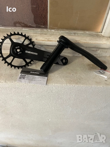 Продават се курбели SRAM с куха ос