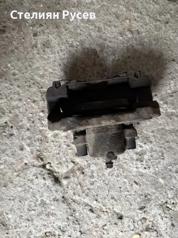  заден спирачен апарат ляв или десен за opel zafira a  1.6 101 к.с БЕНЗИН код на мотора X16XE20Z8404