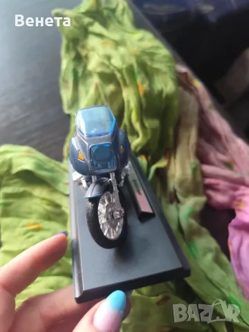 Колекционерски мотор Бмв, снимка 5 - Колекции - 49686124