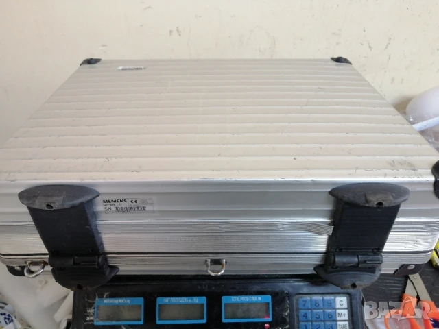 Алуминиев куфар RIMOWA , снимка 11 - Куфари с инструменти - 50671371