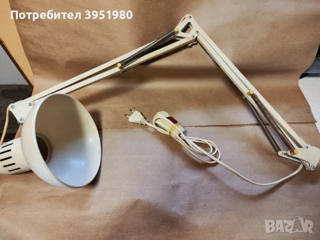 Разтегателна,настолна,работна лампа