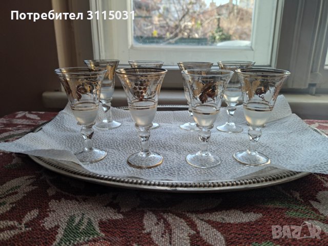 Красив ръчно рисуван с позлата сервиз