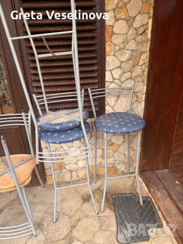 3 метални бар стола с тапицерия, снимка 3 - Столове - 53466427