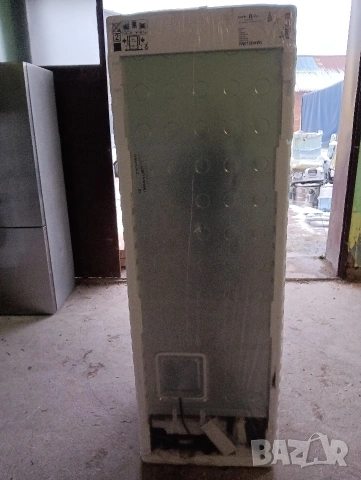 Чисто нов вертикален фризер Gorenje No Frost 2 години гаранция!, снимка 2 - Фризери - 53104103