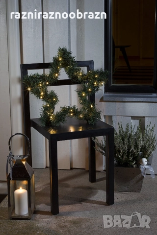 Коледна звезда от борови клонки и ЛЕД светлини 