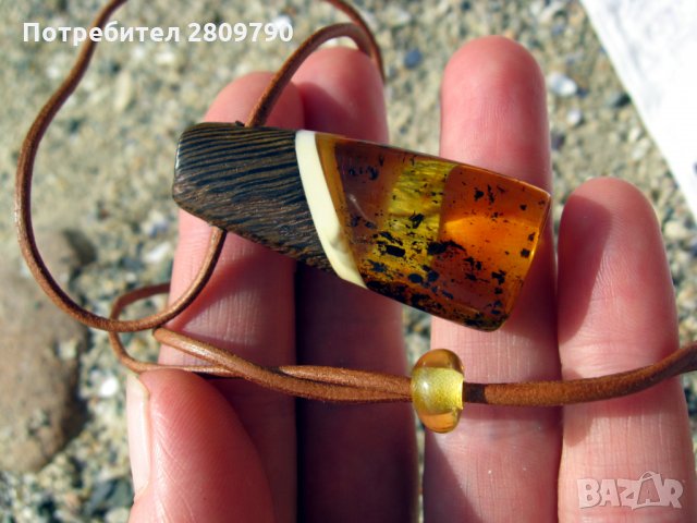 Ръчно изработена висулка от кехлибар, каква никой друг няма / Handmade amber pendant no one else has, снимка 4 - Колиета, медальони, синджири - 33341222