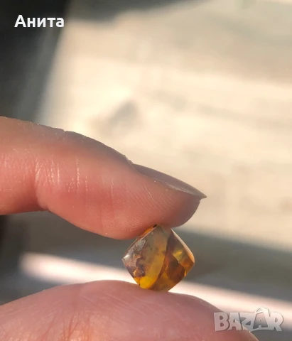 Натурални Бирмански кехлибари с включения, снимка 4 - Други ценни предмети - 50818810