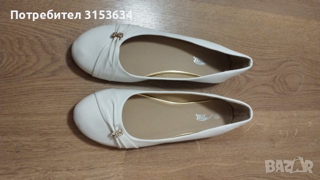 Бели обувки и подарък балеринки, снимка 6 - Дамски обувки на ток - 43288879
