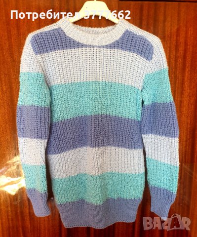 Дамски ръчно плетени пуловери