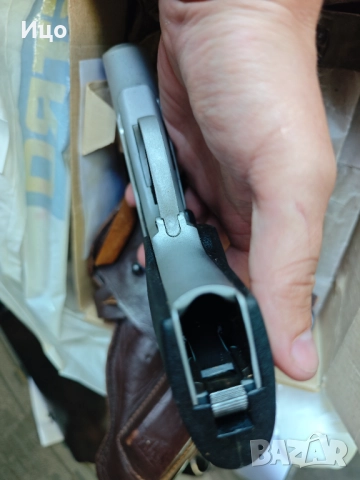 Много запазен пистолет Макаров произведен от арсенал с 60 патрона, снимка 8 - Други инструменти - 51570572