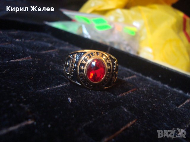 АМЕРИКАНСКИ КОЛЕЖАНСКИ РЯДЪК ПОЗЛАТЕН ПРЪСТЕН от БЛАГОРОДНА СТОМАНА с ФАСЕТИРАН РУБИН 17127, снимка 16 - Пръстени - 33050249