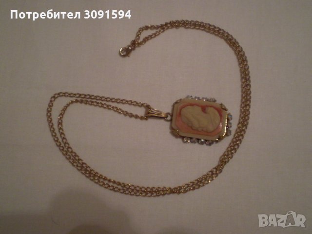 Камея медальон на верижка месинг многоцветно стъкло камеята е изработена от висококачествени материя, снимка 12 - Антикварни и старинни предмети - 35159842