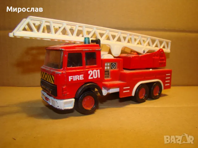 1:32??? MATCHBOX MAGIRUS ПОЖАРНА КАМИОН МОДЕЛ, снимка 6 - Колекции - 48814672