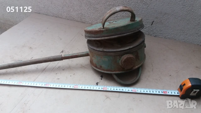 стара машинка за пръскане на лозя със сяра , снимка 2 - Антикварни и старинни предмети - 50596607