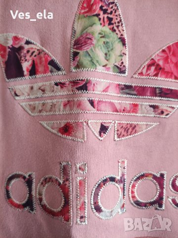  дамски суичър Adidas с качулка , снимка 2 - Суичъри - 44051155