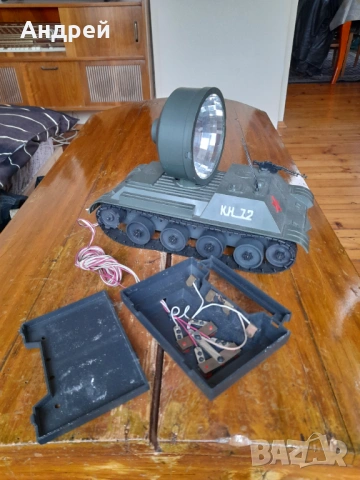 Стара детска играчка танк КН72, снимка 6 - Други ценни предмети - 53380105