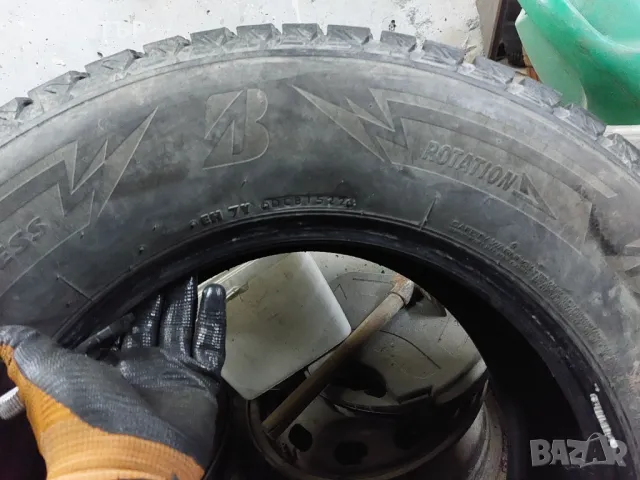 4бр.зимни гуми BRIDGESTONE 265/65/17 112R DOT 5220, снимка 10 - Гуми и джанти - 48599718