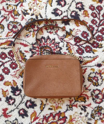 оригинална Michael Kors чанта кожа сафиано налична