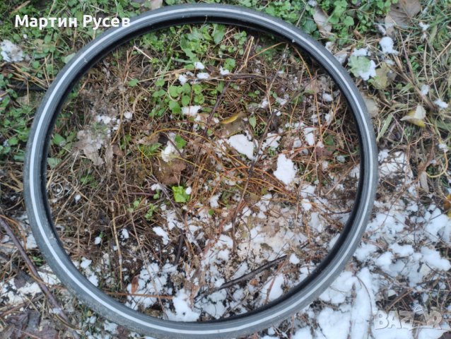 Specialized sport 28х32 mm за хибридни колелета , снимка 2 - Части за велосипеди - 43351674