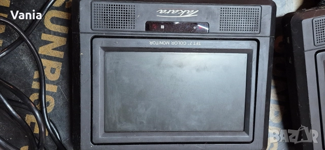 DVD за кола с два монитора, снимка 2 - Аксесоари и консумативи - 52638884