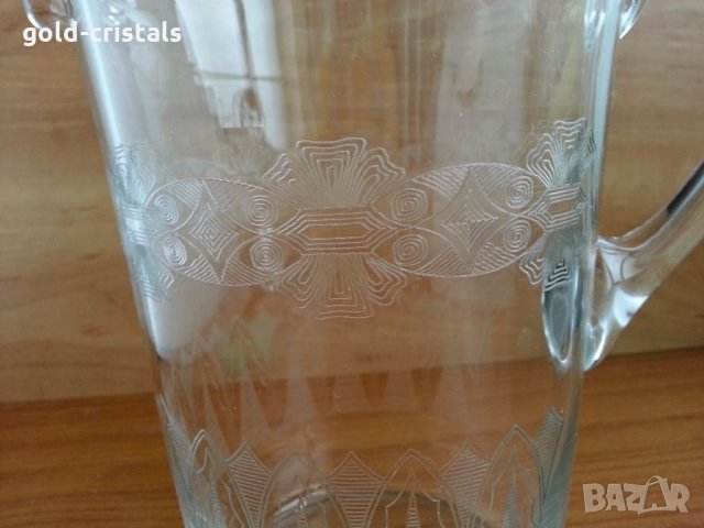 Стъклена кана гравирана, снимка 2 - Антикварни и старинни предмети - 33051418
