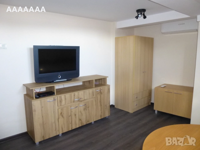 Таванско ателие под наем, снимка 2 - Стаи под наем - 52019010