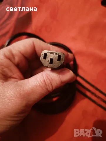 захранващ кабел - 1.40 см 2  броя 