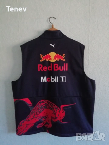 Puma F1 Red Bull Racing Team Gilet Formula One оригинална нова мъжка жилетка Ред Бул Формула 1 , снимка 2 - Спортни дрехи, екипи - 53074792