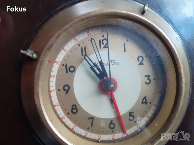 Стар електрически часовник Electro boy бакелит месинг, снимка 5 - Антикварни и старинни предмети - 53294290