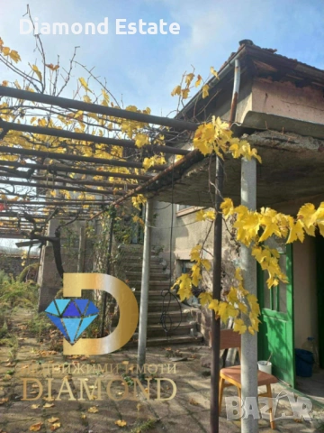 Двуетажна къща в село Сталево, общ. Димитровград, снимка 2 - Къщи - 53084728